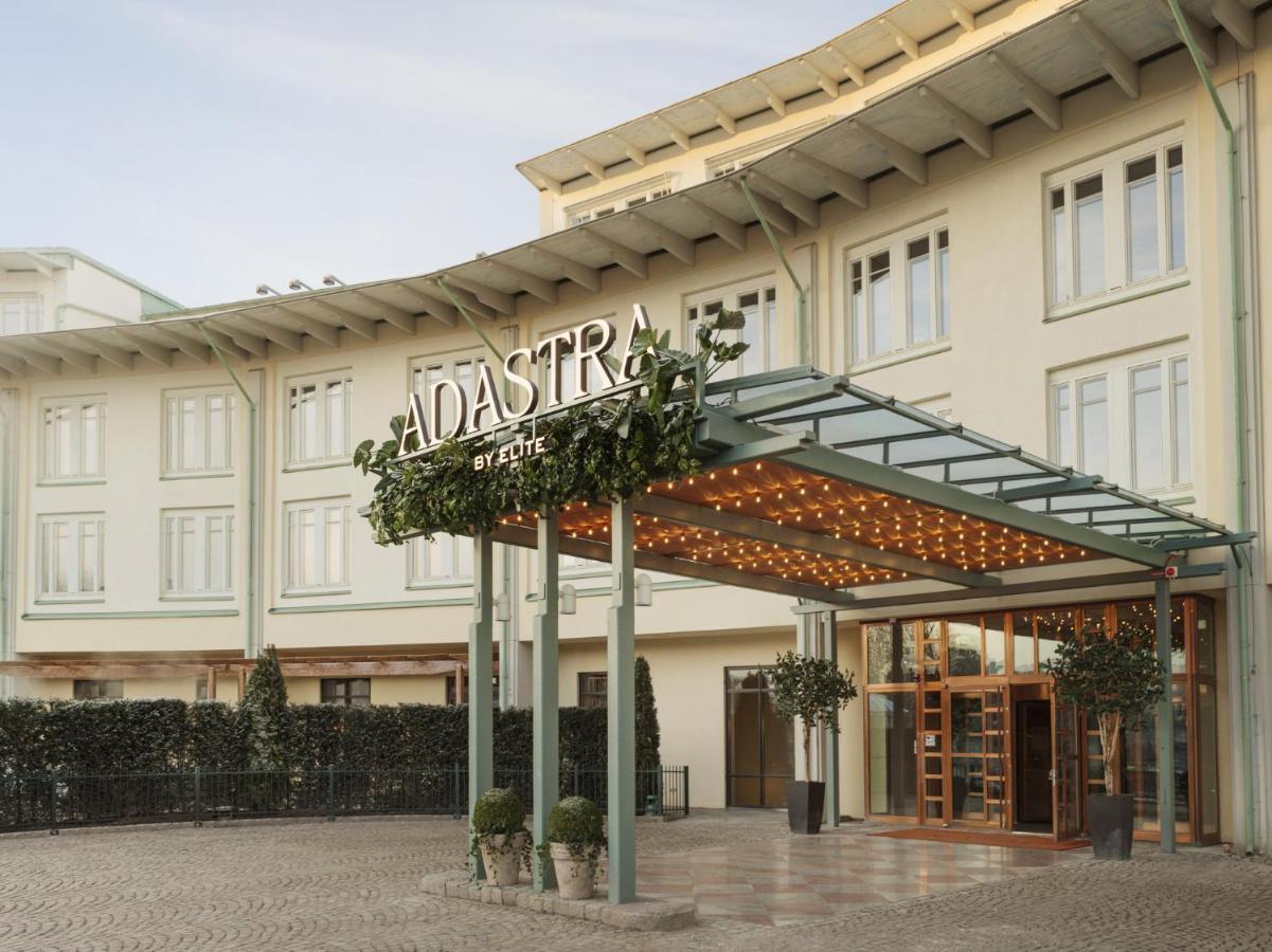 Ad Astra By Elite - Hotel, Spa & Resort Södertälje Buitenkant foto
